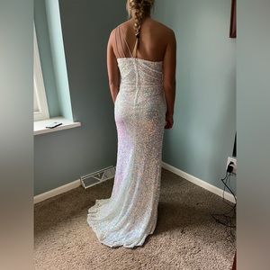 NEW WINDSOR PROM DRESS